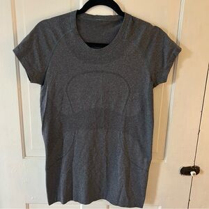 lululemon athletica Charcoal Short Swiftly Tee